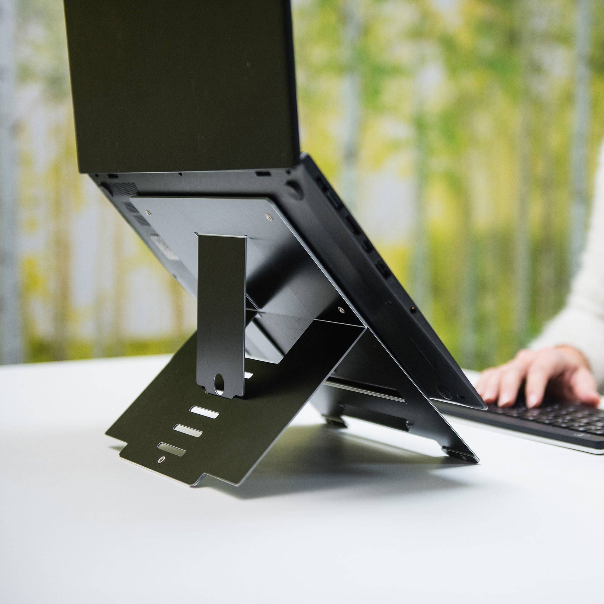 Rca Informatique - image du produit : R-GO RISER FLEXIBLE LAPTOP STAND-ADJUSTABLE/BLACK