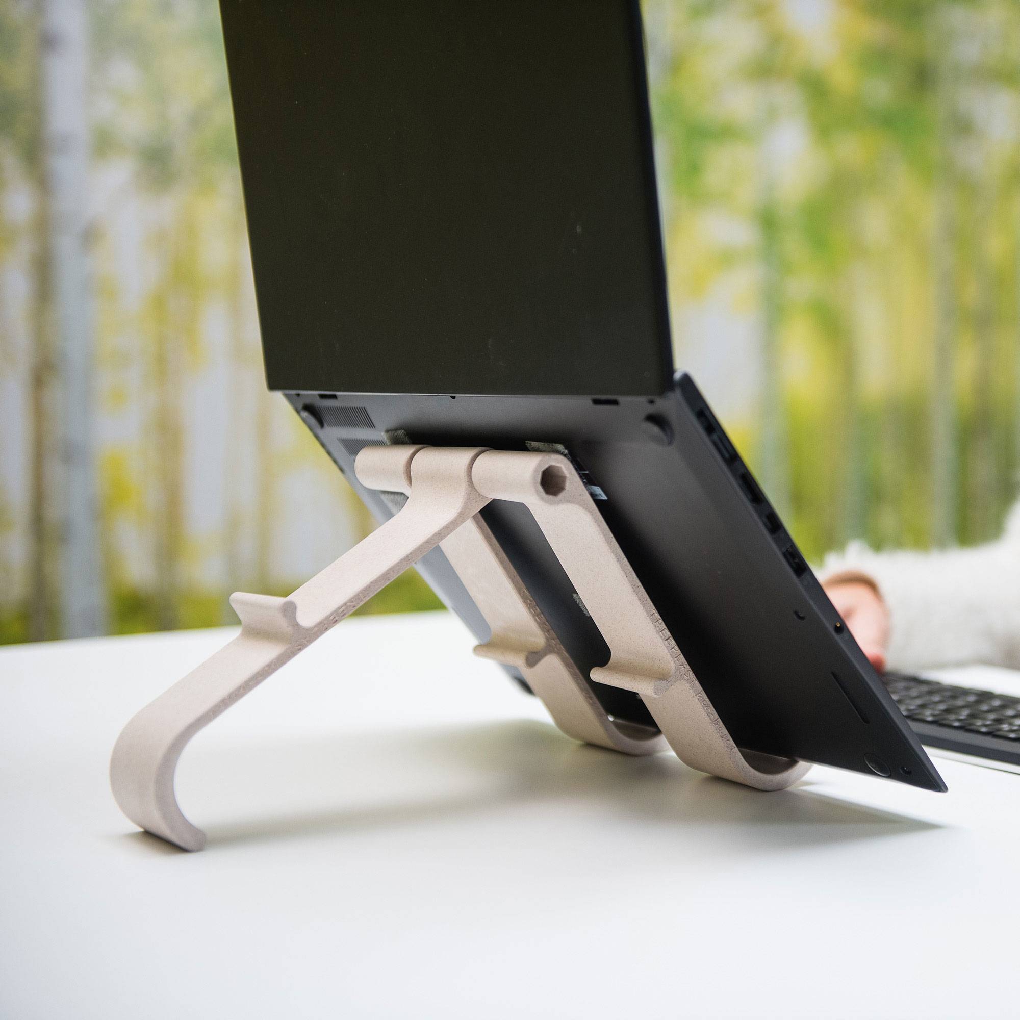 Rca Informatique - image du produit : R-GO TREEPOD BIO-BASED MULTI STAND-ADJUSTABLE/WHITE