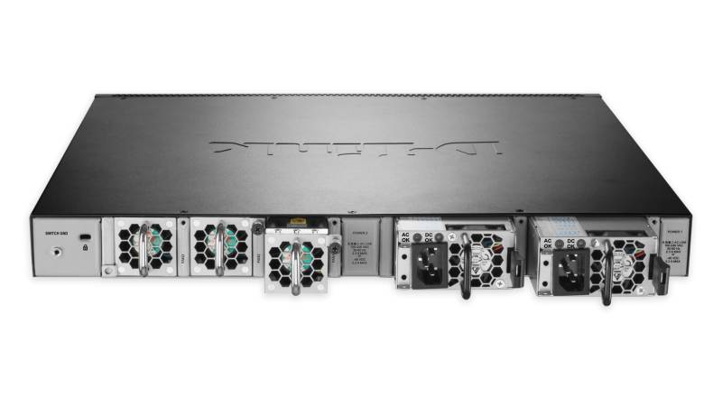 Rca Informatique - image du produit : 24-PORT LAYER2 MANAGED 10G STACK SWITCH 4X COMBO