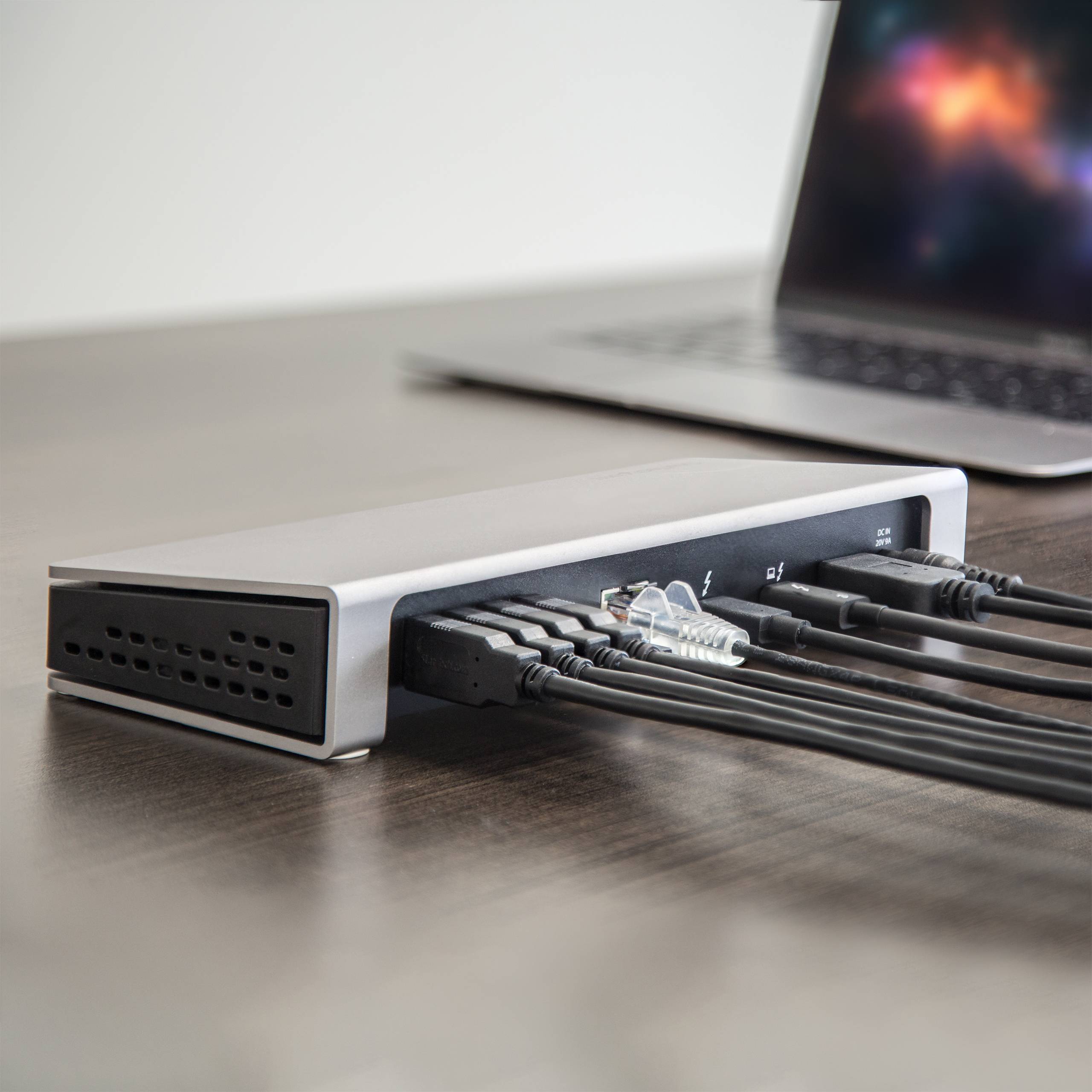 Rca Informatique - image du produit : DUAL 4K THUNDERBOLT 3 DOCK WITH SD SLOT 6 USB 3.0 PORTS 85W PD