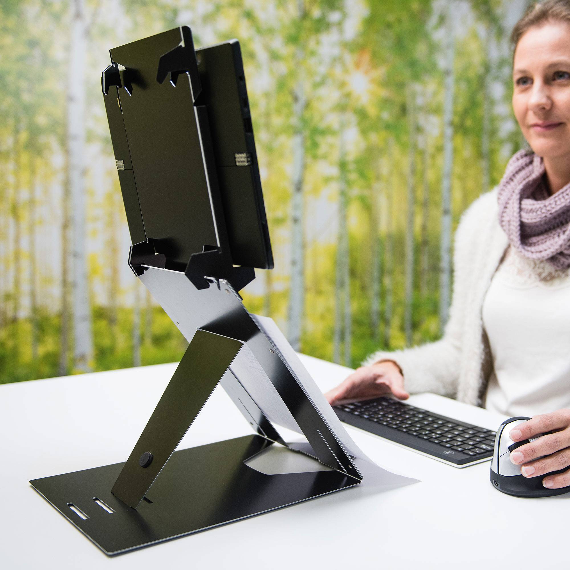 Rca Informatique - image du produit : R-GO RISER DUO/TABLET-LAPTOP STAND-ADJUSTABLE/BLACK