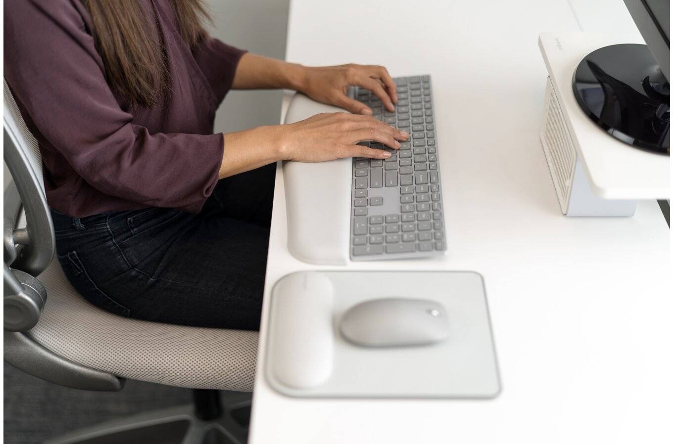 Rca Informatique - image du produit : ERGOSOFT MOUSEPAD W. WRIST REST FOR STANDARD MOUSE GREY