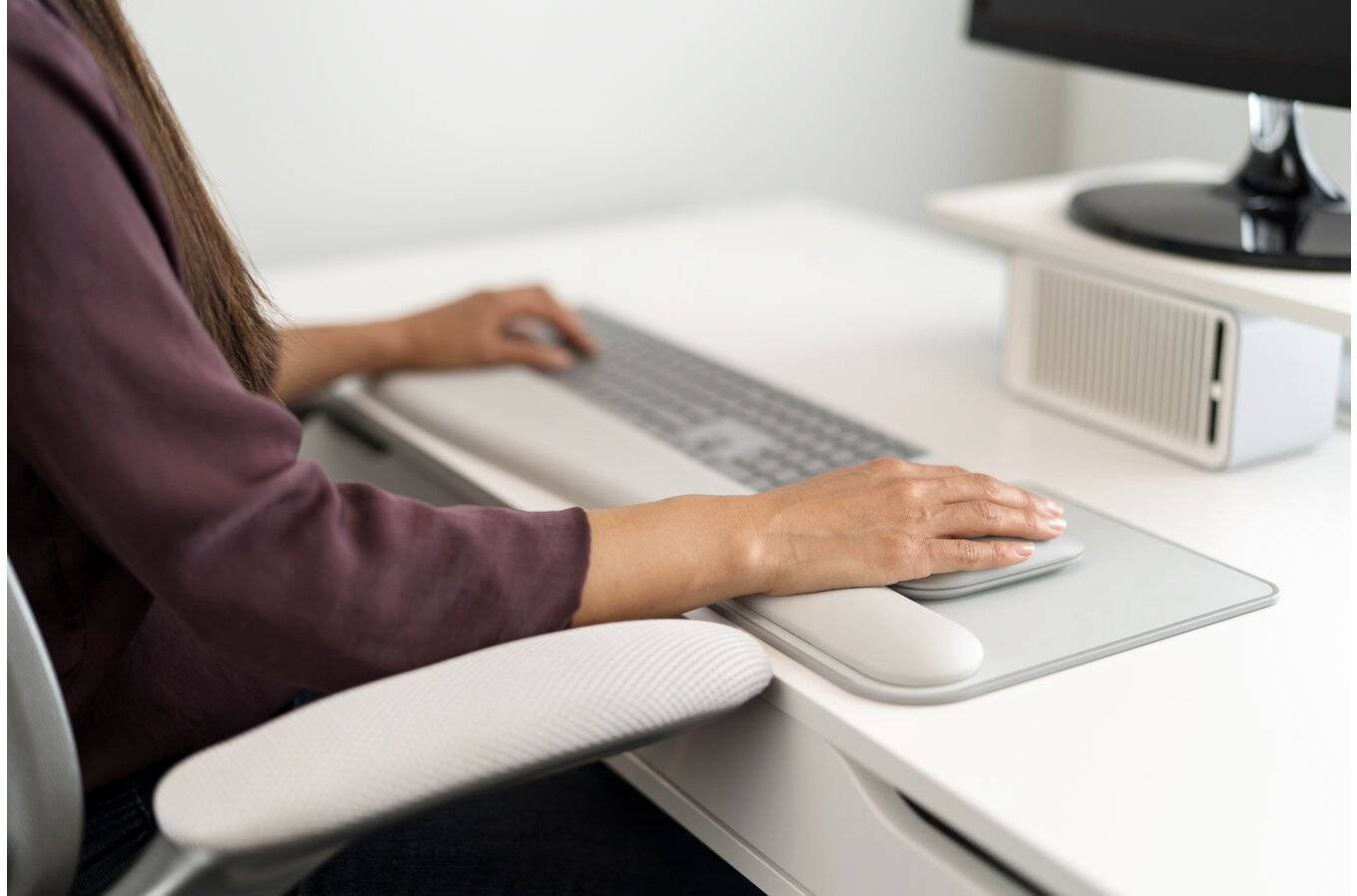 Rca Informatique - image du produit : ERGOSOFT MOUSEPAD W. WRIST REST FOR STANDARD MOUSE GREY