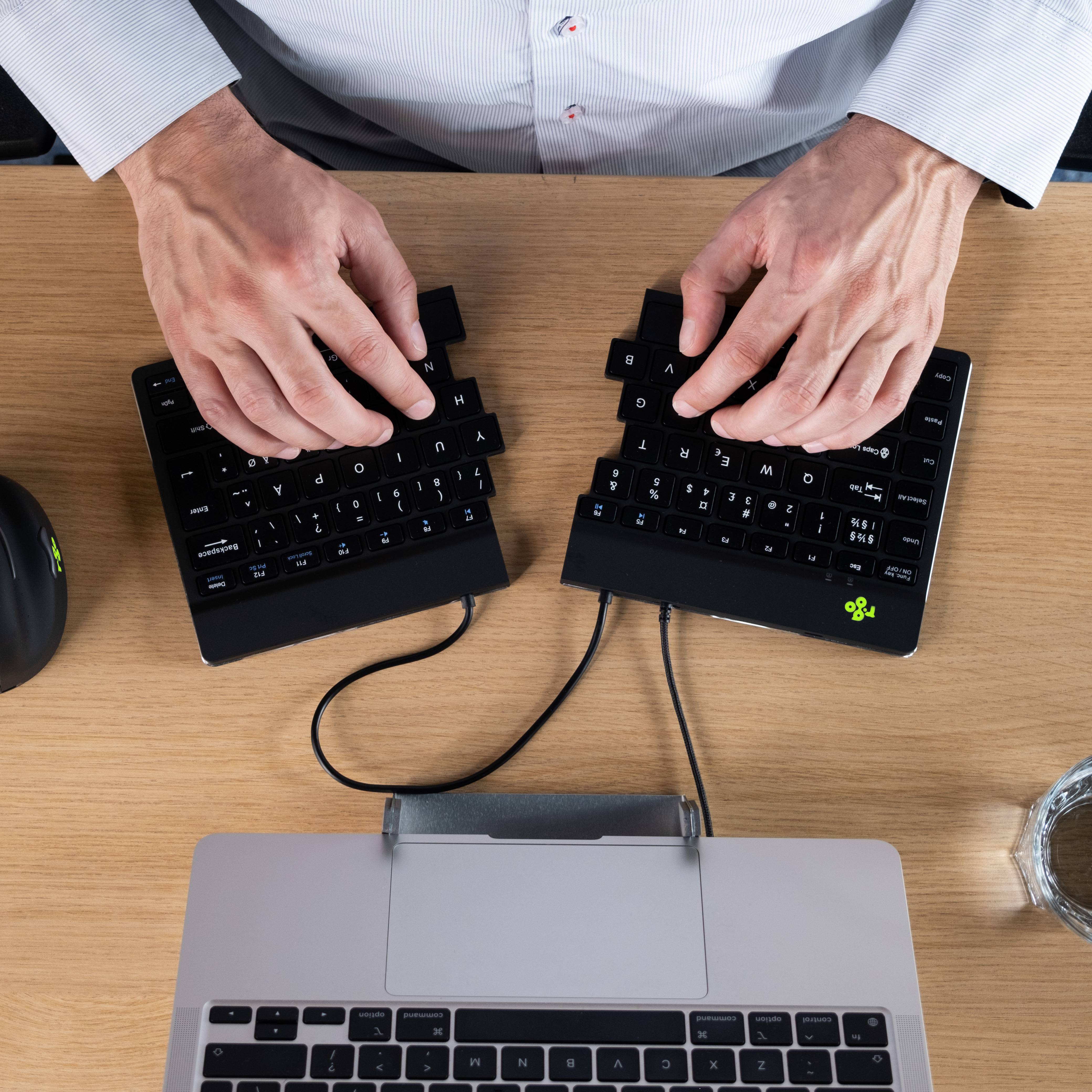 Rca Informatique - image du produit : R-GO SPLIT ERGONOMIC KEYBOARD FR LAYOUT AZERTY BLK WIRED