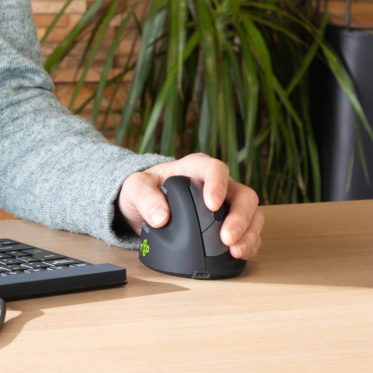 Rca Informatique - image du produit : R-GO HE ERGONOMIC MOUSE MEDIUM LEFT HANDED WIRELESS