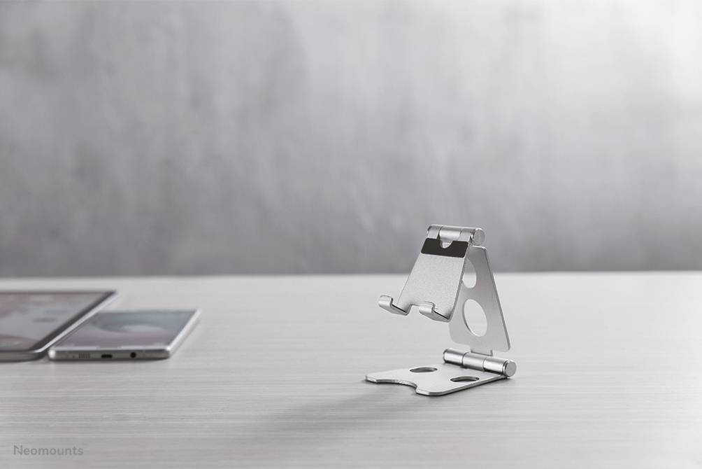 Rca Informatique - image du produit : NEWSTAR PHONE DESK STAND (SUITED FOR PHONES UP TO 6.5)