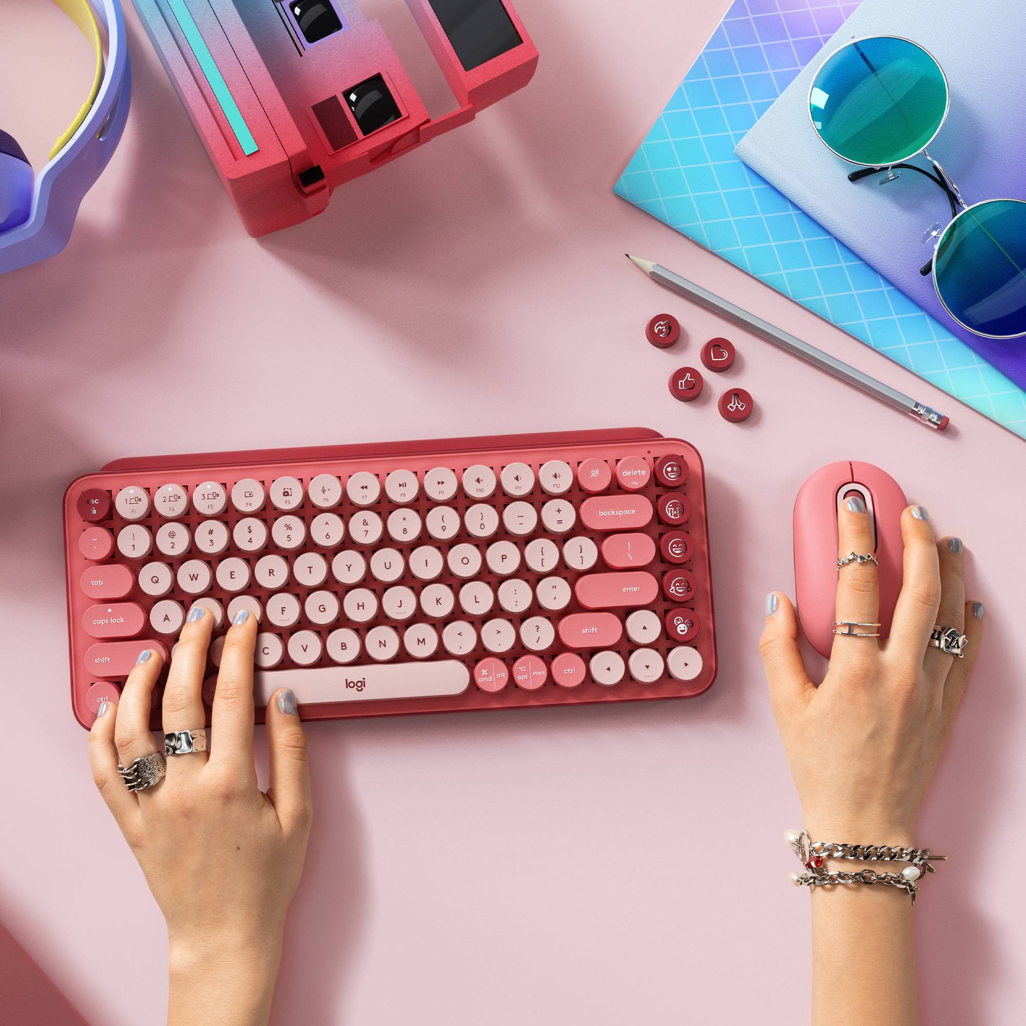 Rca Informatique - image du produit : POP WRLS MECH KB WITH EMOJI HEARTBREAKER ROSE - CH - CENT