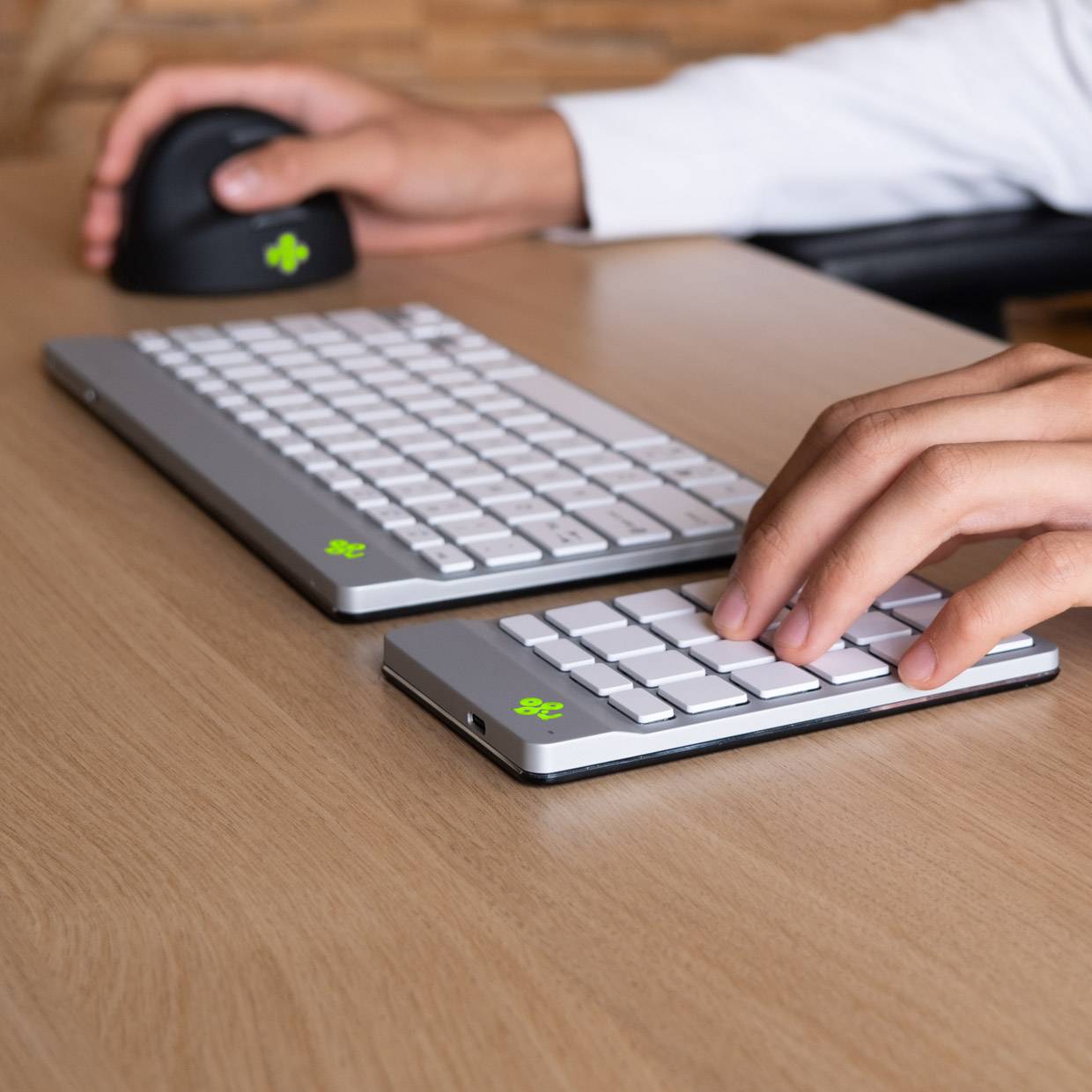 Rca Informatique - image du produit : R-GO TOOLS NUMPAD BREAK WHITE BLUETOOTH NUMERIC KEYBOARD