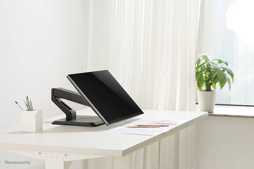 Rca Informatique - image du produit : NEWSTAR FLAT SCREEN DESK MOUNT STAND BLK 15-32IN